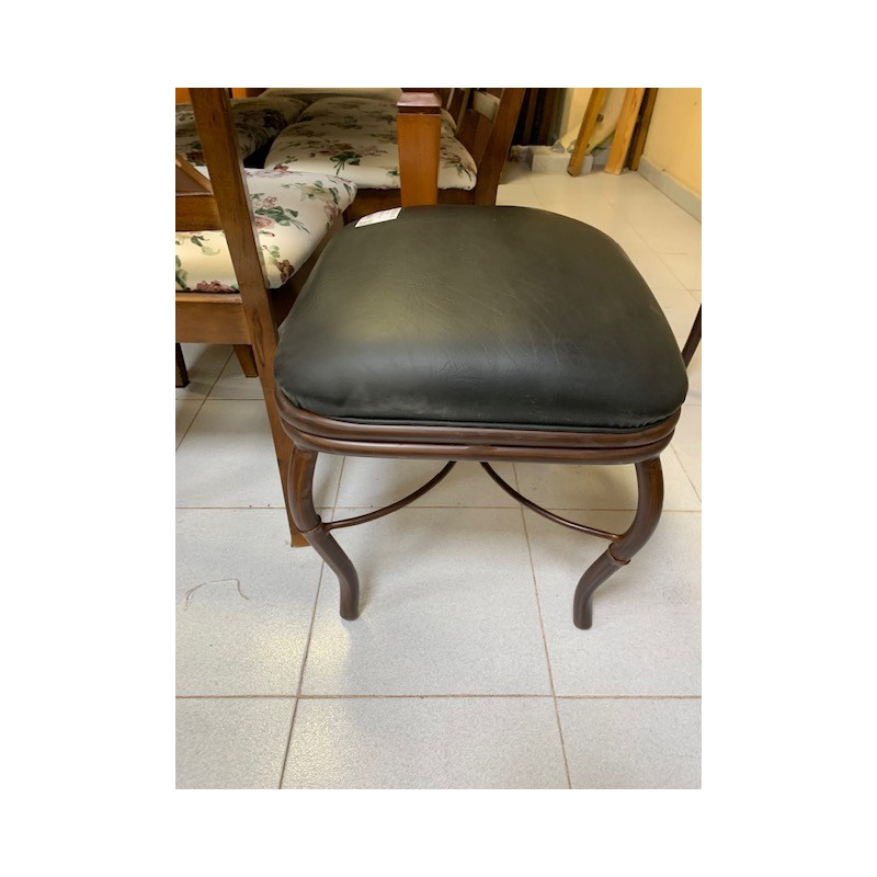 Banqueta hierro y semipiel negra