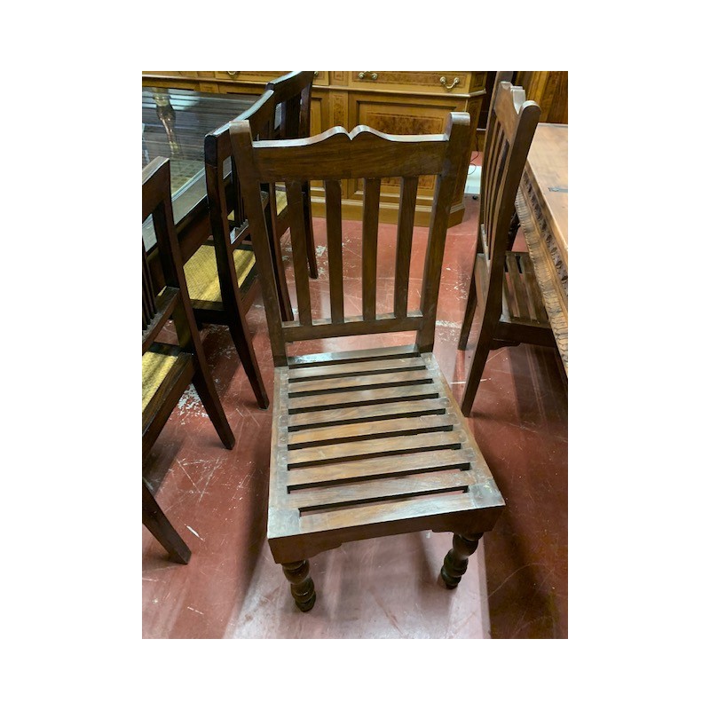 Silla colonial pata redonda