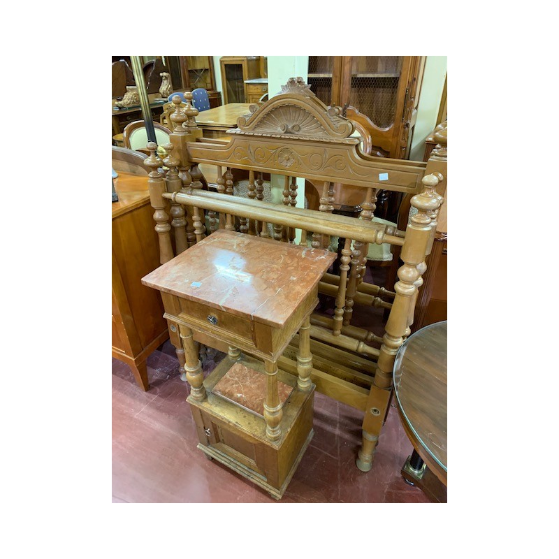 2 Cabeceros antiguos torneadas + mesilla