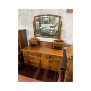 Comoda antigua 4/c con espejo joyero