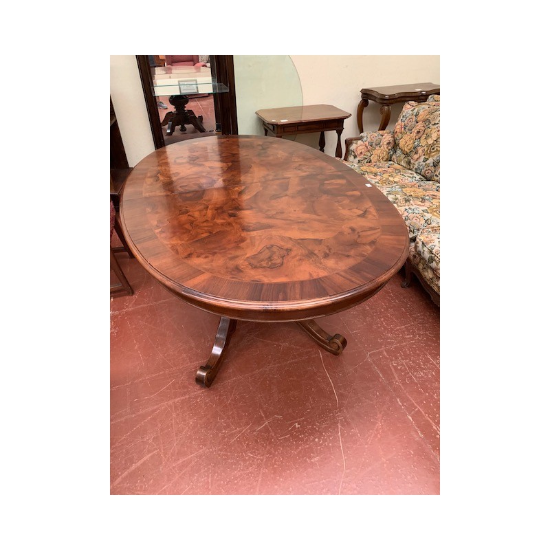 Mesa comedor ovalada lupa de nogal