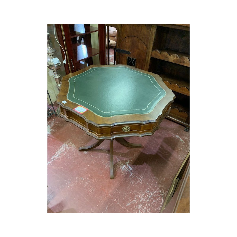 Mesa juego octogonal sobre piel