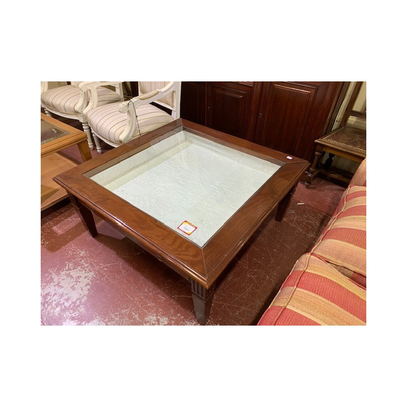 Mesa centro con cajon vitrina tapa cristal