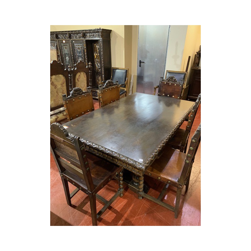 Mesa comedor estilo español + 6 sillas cuero